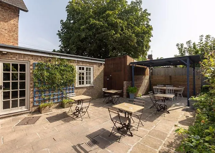 The Dawnay Arms West Heslerton