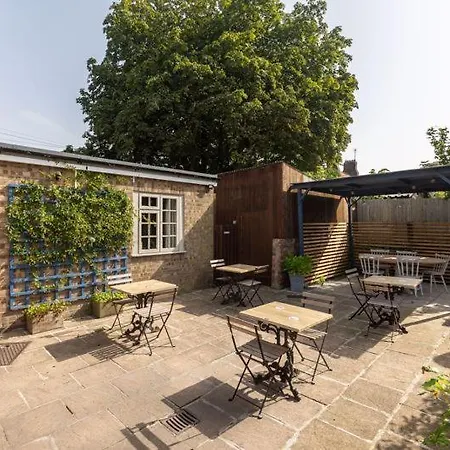 The Dawnay Arms West Heslerton